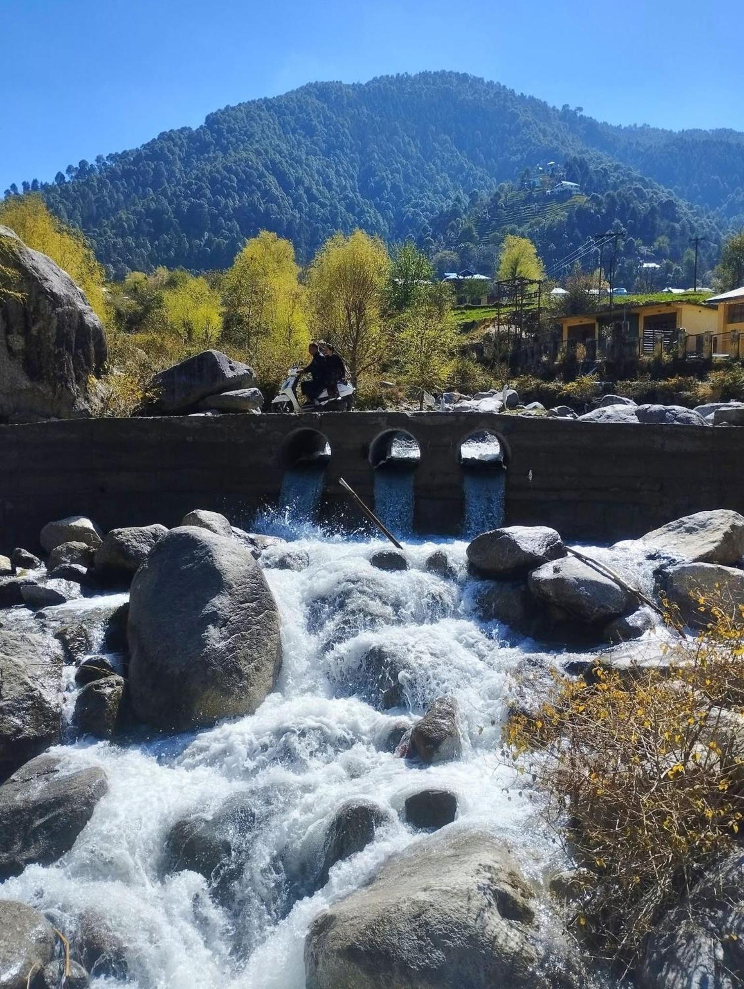 Aditya Homestay Dalhousie Esterno foto