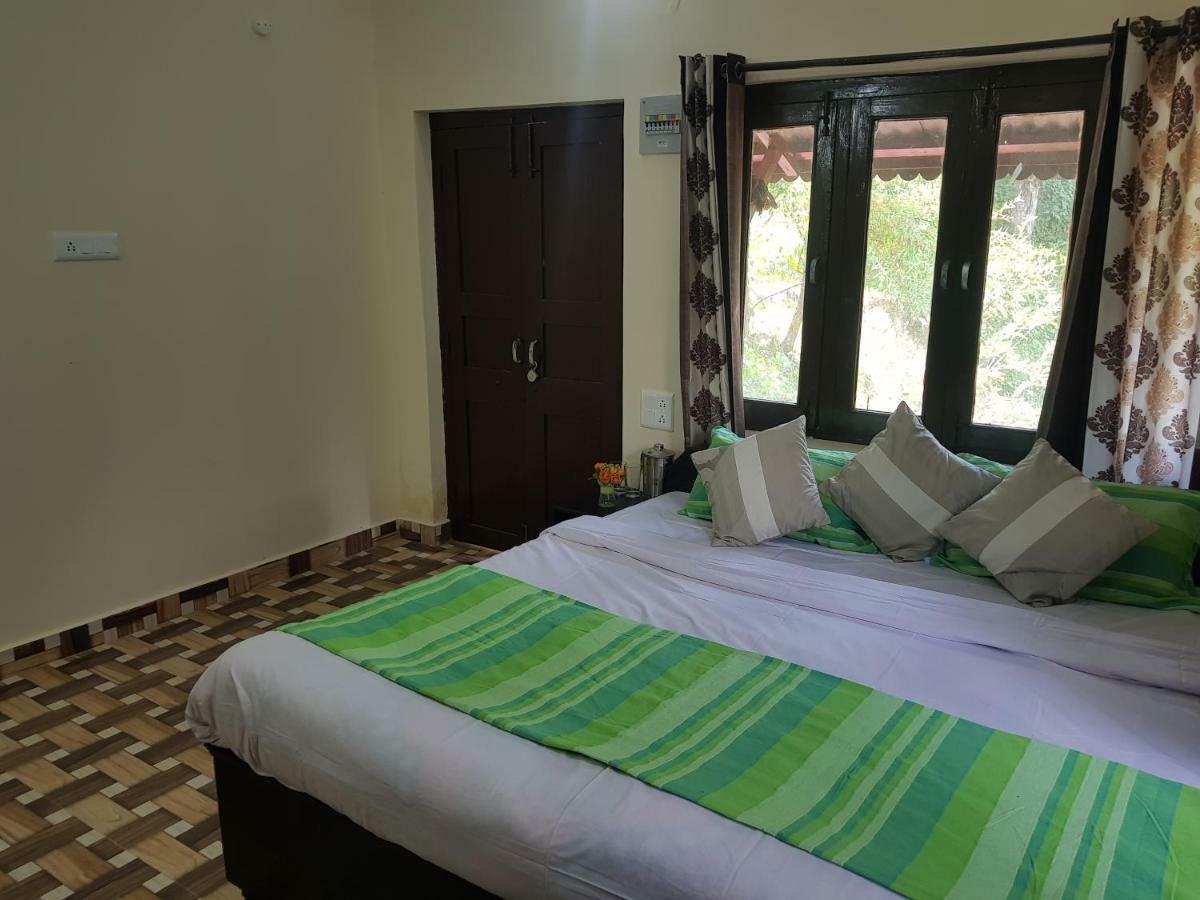 Aditya Homestay Dalhousie Esterno foto